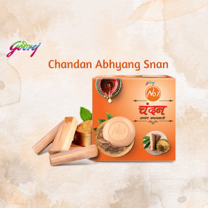 Godrej No. 1 Chandan Abhyang Snan soap with sandalwood elements