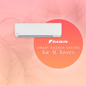 Daikin air conditioner with a promotional message about energy saving.